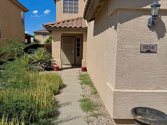 4th image of 1056 E Lakeview Dr