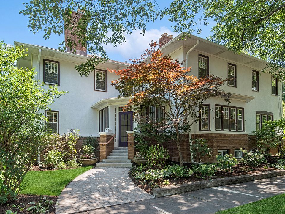 1st image of 731 Laurel Ave