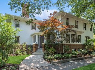 731 Laurel Ave, Wilmette, IL 60091