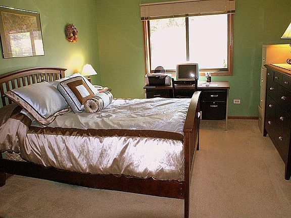 5th image of 1884 Portsmouth Dr