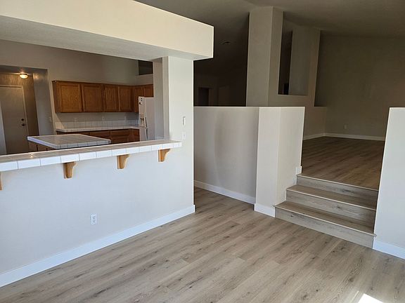3rd image of 5233 Elm Grove Dr