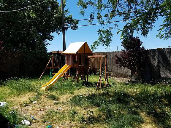 3rd image of 6300 Westwood Dr