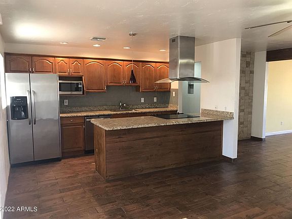 5th image of 8717 E Thornwood Dr