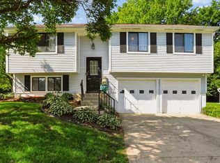 4152 Oil Creek Dr, Indianapolis, IN 46268