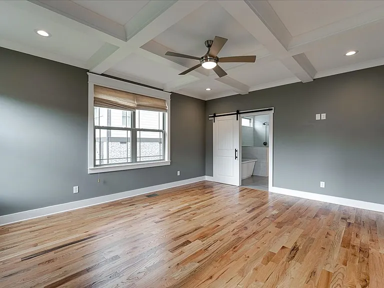 2318 Large Oak Dr — Photo 15