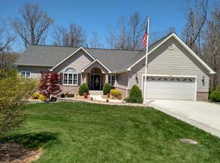 60 Loxley Ln, Crossville, TN 38558