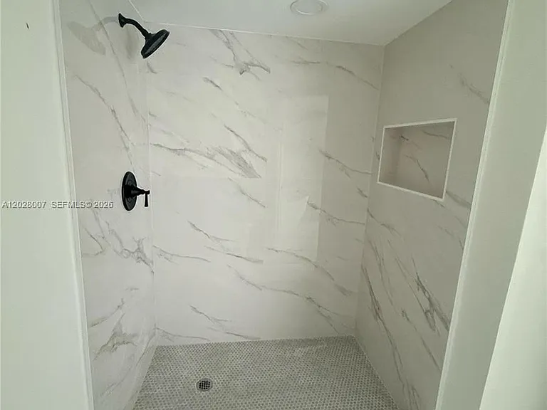 19101 NE 36th Ct #1005 — Photo 10