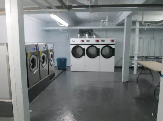 Rented by RealTegrity NY LLC | media 19