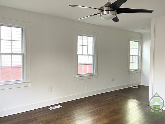 3rd image of 21 Mims Ave