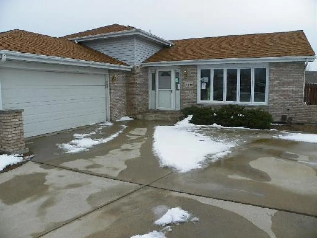 3549 193rd St photo 1