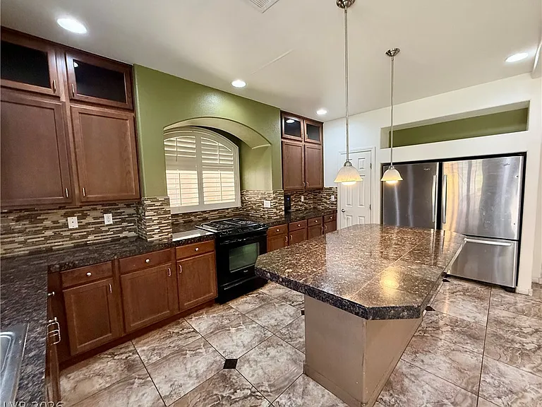 6459 Parrot Ridge Ct — Photo 12