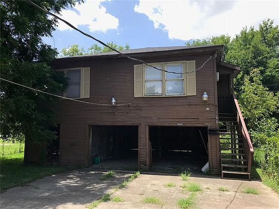 2nd image of 2311 Thomas Blvd