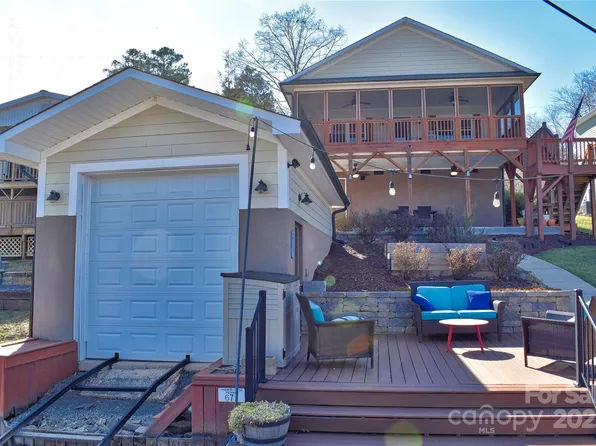 3542 Pinehaven Dr, New London, NC 28127