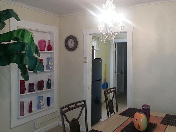 4th image of 3416 Greenwood Ave