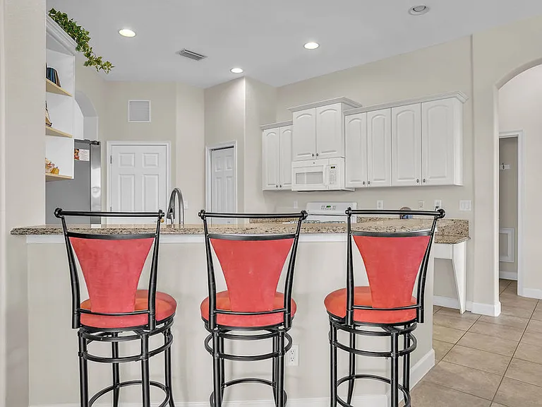 257 Montelluna Dr — Photo 16
