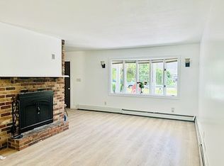 505 Raft Ave, Holbrook, NY 11741