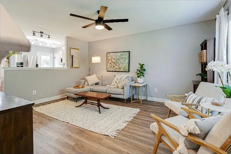 2805 Rippavilla Way — Photo 4