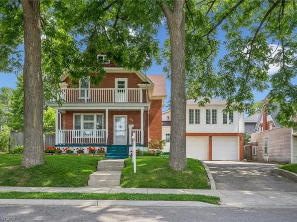 44 Walter St, Kitchener, ON N2G 1S1