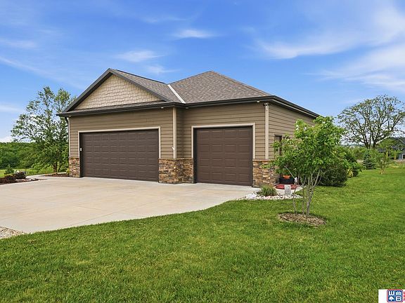 5th image of 17550 Red Sunset Ct
