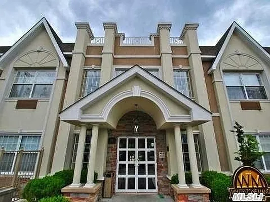 Rented by Douglas Elliman | media 18