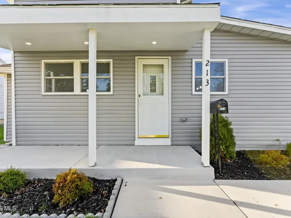 213 E Indiana Ave, Maumee, OH 43537