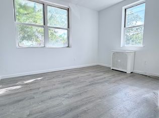 183-03 Horace Harding Expy, Fresh Meadows, NY 11365