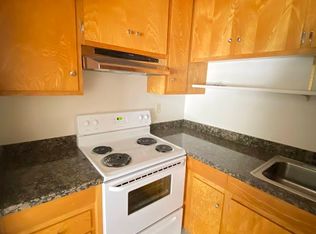 2311 Carlmont Dr #B2, Belmont, CA 94002