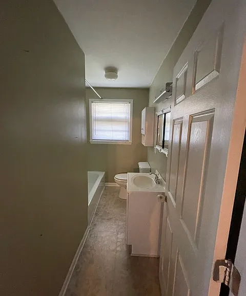 670 Emily Ln — Photo 10