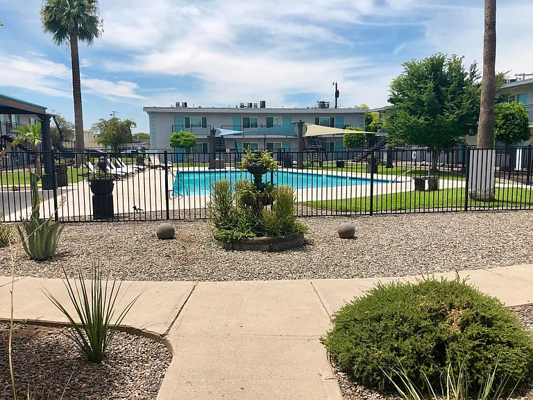 Turney 801 — Photo 13