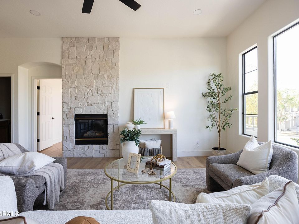 1st image of 3131 E LEGACY Drive #2076