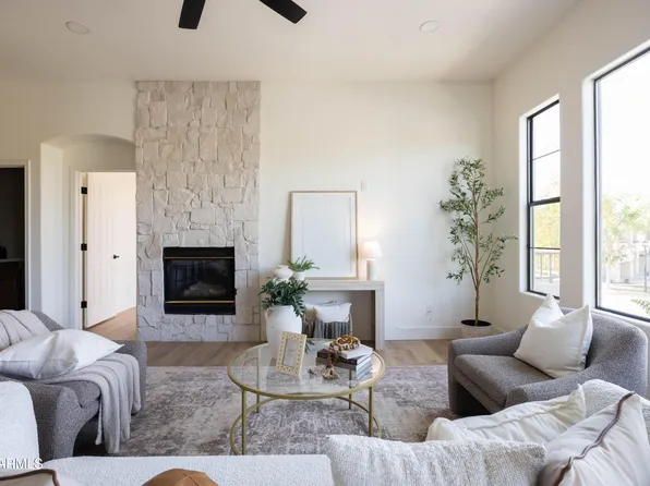 3131 E LEGACY Drive #2076, Phoenix, AZ 85042