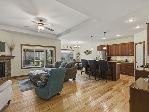 2nd image of 1203 NW Boulder Point Pl
