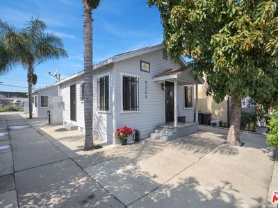 9309 South Broadway, Los Angeles, CA, 90003