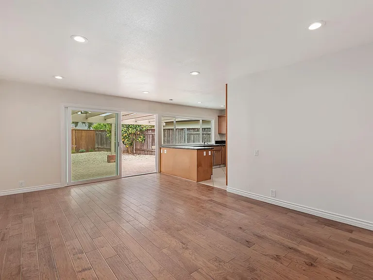 507 Mills Way — Photo 4