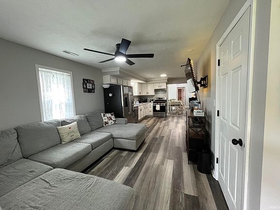 4th image of 713 N 27th St