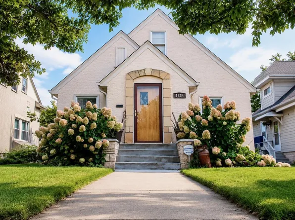 1654 Juno Ave, Saint Paul, MN 55116