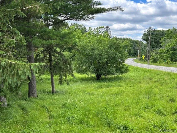 5131 State Route 21, Canandaigua, NY 14424