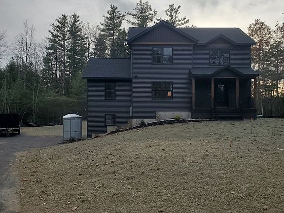 3rd image of 24 Old County Rd