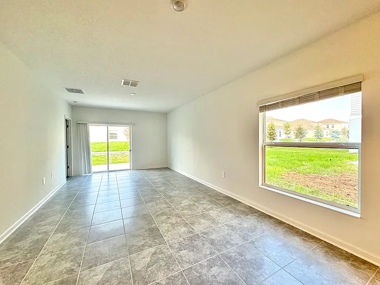 1807 Weir Blvd — Photo 30