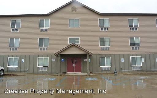 2nd image of 302 Elm St NE #101