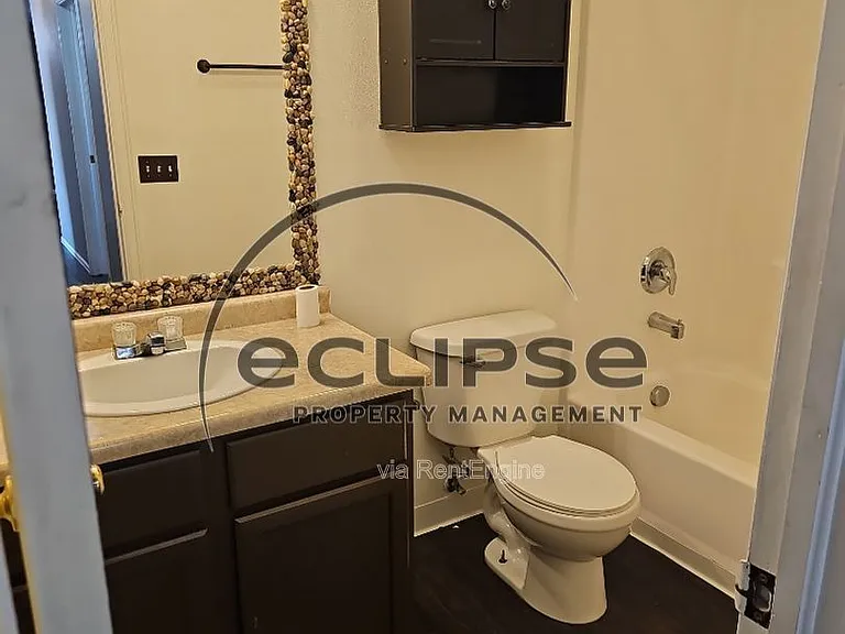 501 Foster Ave — Photo 6