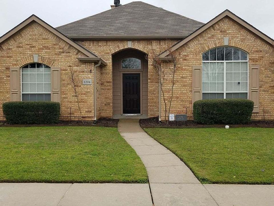1st image of 1204 Defford Ln