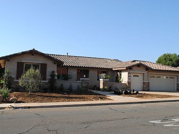 3rd image of 18070 Mirasol Dr