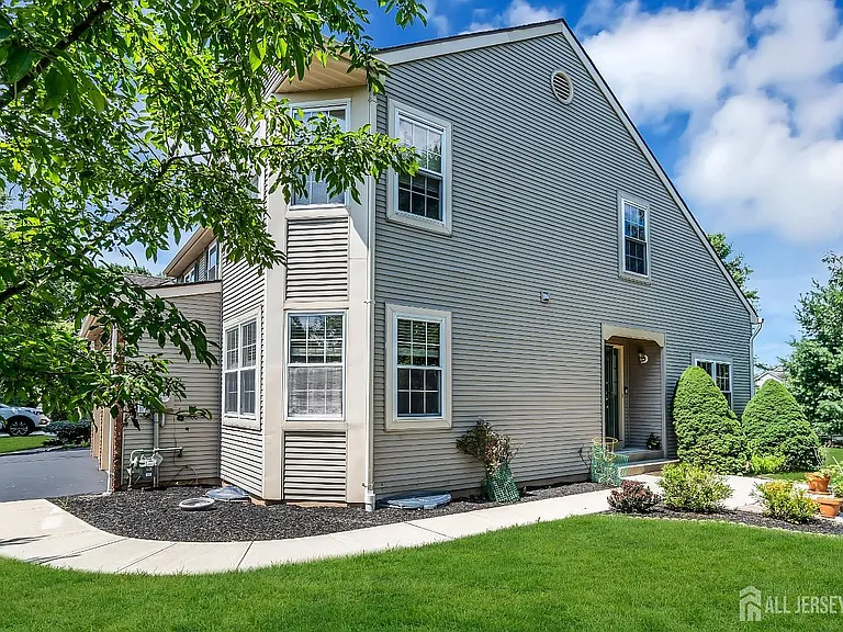 1506 Pinhorn Dr — Photo 23