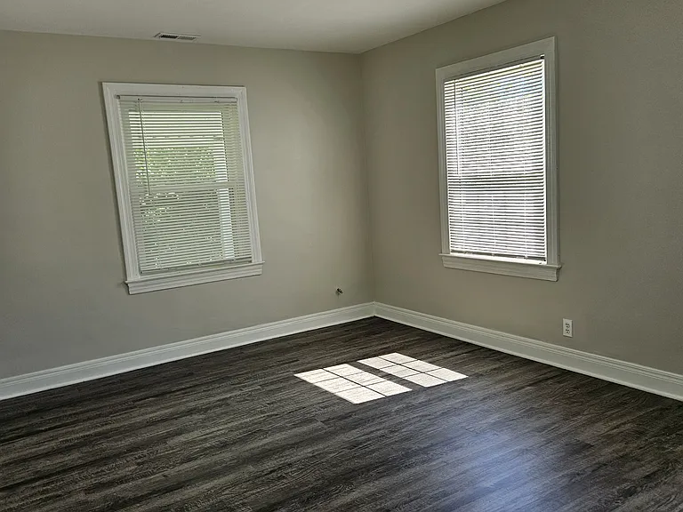 1004 S 45th St — Photo 7