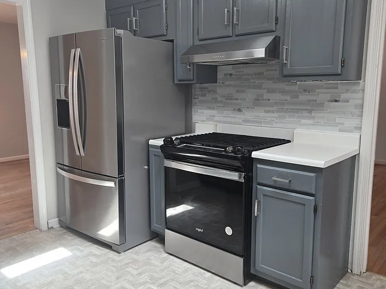 2439 Dartmouth Dr — Photo 6