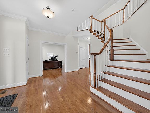 5th image of 1011 Leyton Ln