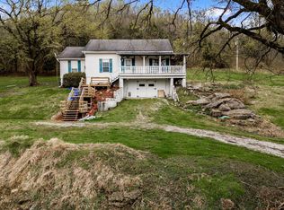 18 Lakeshore Cir, Carthage, TN 37030