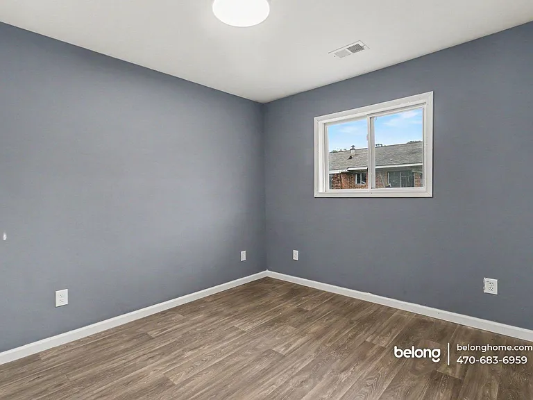 3213 Lee St #2 — Photo 11