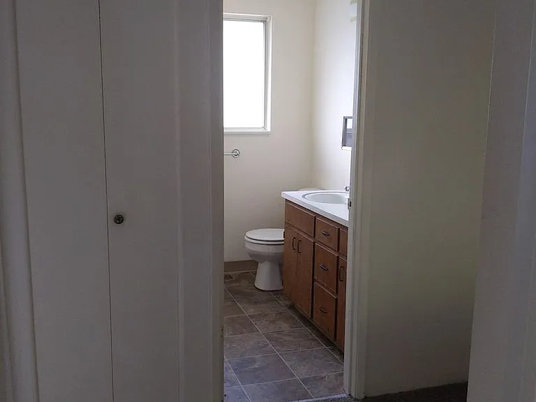 530 & 570 Cedar St #535 & 573 — Photo 15